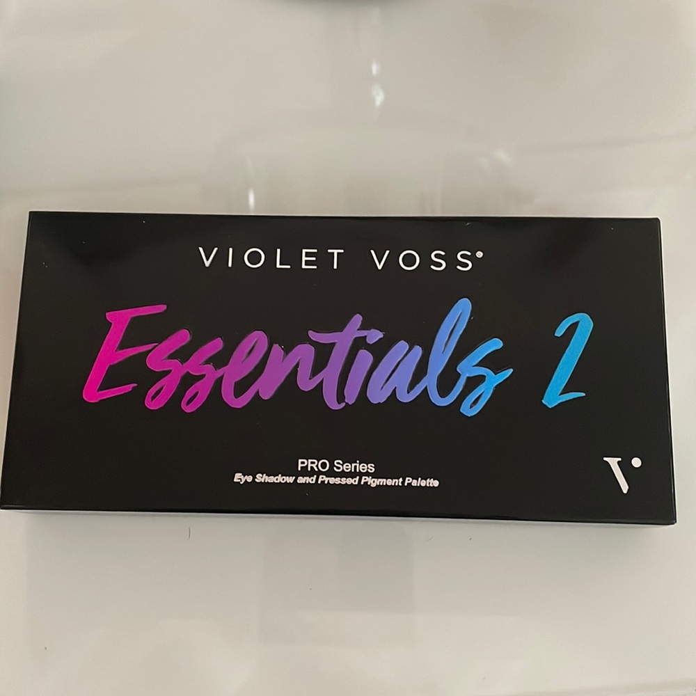 Violet Voss Essentials 2 Eyeshadow Palette